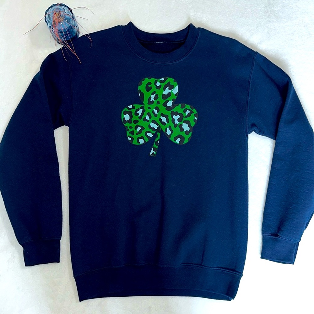 Size small navy shamrock crewneck